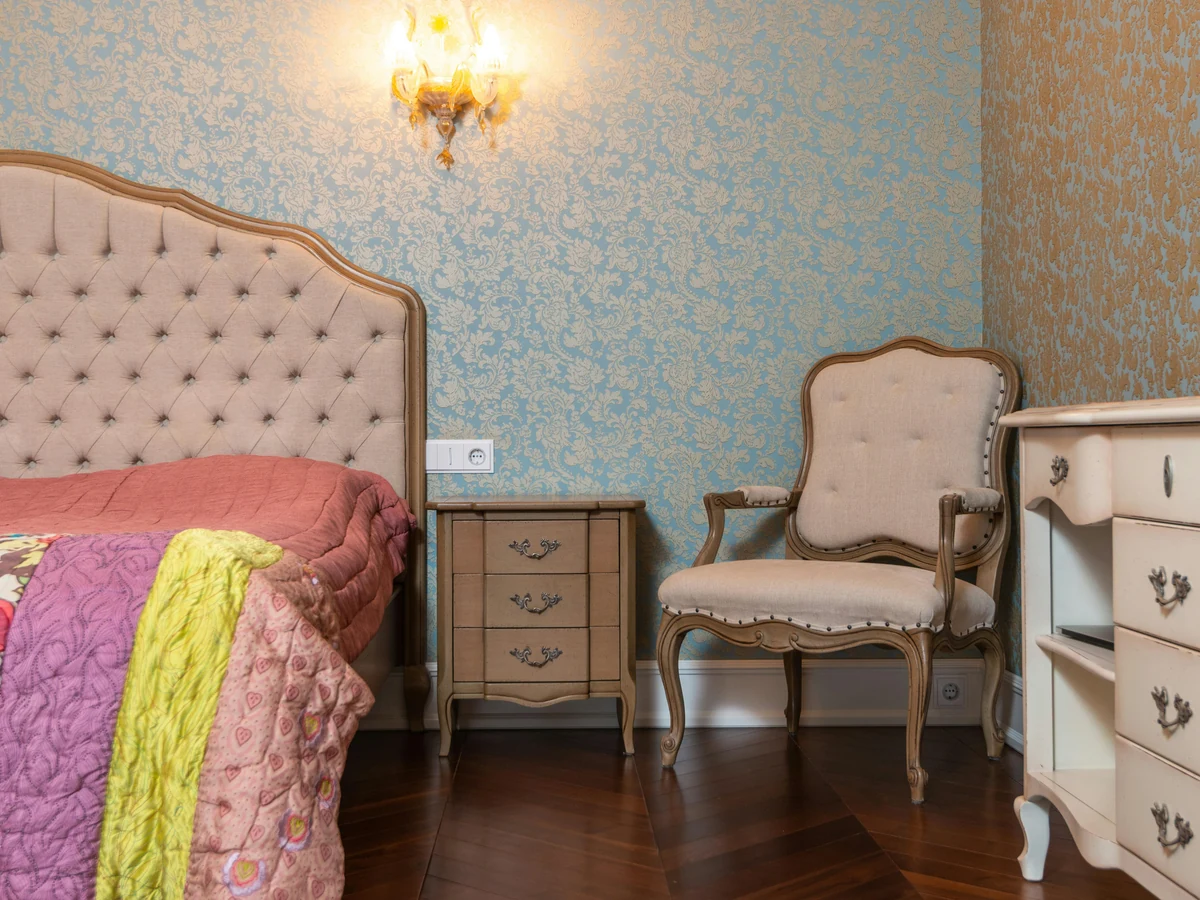 Classic ornate bedroom interior painting in Richmond