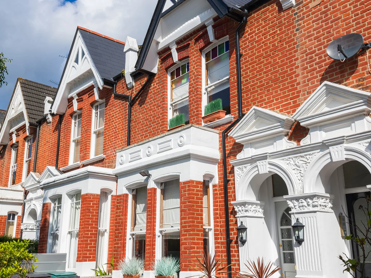 Victorian brick terraced house exterior painting Richmond Decorators
