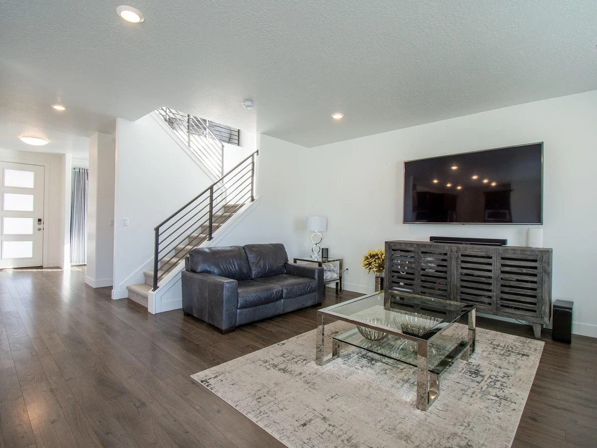 living-room-painting-modern-living-room-richmond-decorators Modern living room interior painting Richmond Decorators